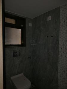 Marigold Common Bathroom 3