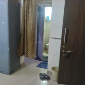 Bedroom Image of 325 Sq.ft 1 BHK Apartment / Flat for rent in Malad West Mumbai for Rs. 23000