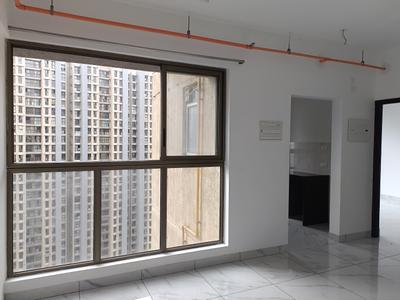 Living Room Image of 610 Sq.ft 1 BHK Apartment / Flat for sale in Raymond Realty Ten X Habitat, Thane West Thane for Rs. 10000000
