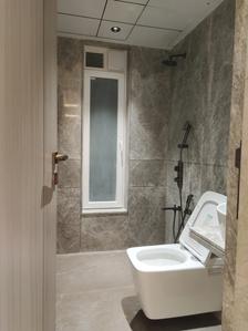 Common Bathroom Image of 1440 Sq.ft 3 BHK Apartment / Flat for sale in Wadhwa Om Niwas, Vile Parle West Mumbai for Rs. 67500000