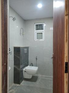 Common Bathroom Image of 1600 Sq.ft 3 BHK Apartment / Flat for sale in Vyom Residency, Noida Extension Greater Noida for Rs. 6000000