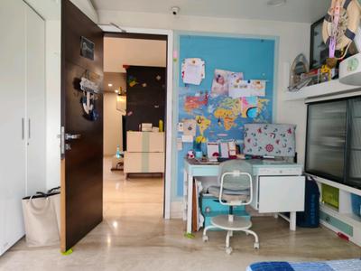 Bedroom Image of 2340 Sq.ft 4 BHK Apartment / Flat for sale in Express Enclave, Andheri East Mumbai for Rs. 65100000