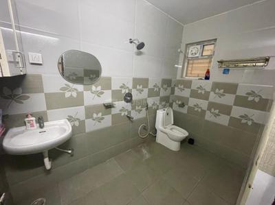 Bathroom Image of 2650 Sq.ft 3 BHK Apartment / Flat for sale in Currency Nagar Vijayawada for Rs. 15000000