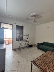 Bedroom Image of 950 Sq.ft 2 BHK Builder Floor for rent in Ramesh Nagar New Delhi for Rs. 23000