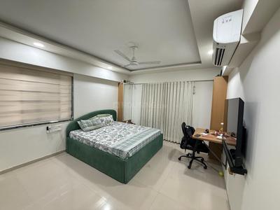 Bedroom Image of 1600 Sq.ft 3 BHK Apartment / Flat for sale in Safal Parisar II, South Bopal Ahmedabad for Rs. 15000000
