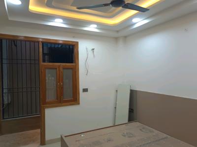 Bedroom Image of 1450 Sq.ft 4 BHK Builder Floor for sale in Deenpur New Delhi for Rs. 12400000
