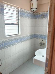 Bathroom Image of 900 Sq.ft 2 BHK Apartment / Flat for rent in JCD Park, Yerawada Pune for Rs. 28000