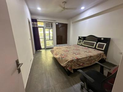 Bedroom Image of 990 Sq.ft 2 BHK Apartment / Flat for sale in Supertech Livingston, Crossings Republik Ghaziabad for Rs. 7000000
