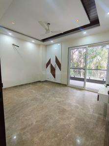 Bedroom Image of 1800 Sq.ft 3 BHK Builder Floor for sale in Vikaspuri New Delhi for Rs. 35000000