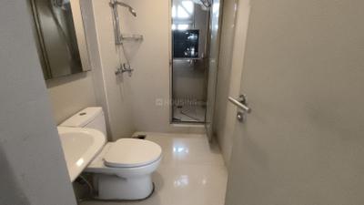 Bathroom Image of 630 Sq.ft 1 BHK Apartment / Flat for rent in Hiranandani Castalia, Hiranandani Estate Thane for Rs. 38000