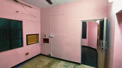 Bedroom Image of 1250 Sq.ft 2 BHK Independent House for rent in Doak Nagar Madurai for Rs. 22000