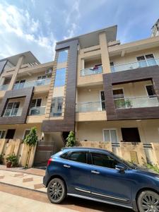 Image of 5000 Sq.ft 4 BHK Builder Floor for sale in D Kumar Dkumars Arjun Villa, Lukarganj, Allahabad for Rs. 25000000