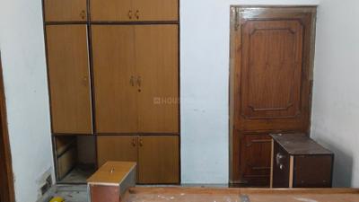 Bedroom Image of 1100 Sq.ft 2 BHK Apartment / Flat for rent in Patparganj New Delhi for Rs. 32000