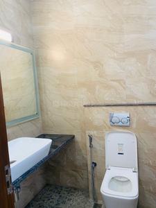 Bathroom Image of 1000 Sq.ft 2 BHK Builder Floor for rent in Subhash Nagar New Delhi for Rs. 23500