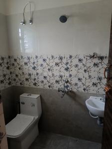 Bathroom Image of 700 Sq.ft 1 BHK Builder Floor for rent in Kurudampalayam Coimbatore for Rs. 10000