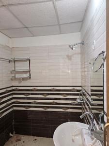 Bathroom Image of 1950 Sq.ft 3.5 BHK Apartment / Flat for rent in Vrindavan Yojana Lucknow for Rs. 26000