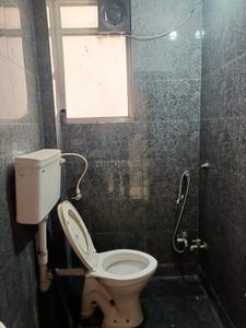 Bathroom Image of 350 Sq.ft 1 RK Apartment / Flat for rent in Karve Nagar Pune for Rs. 13000