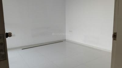 Bedroom Image of 800 Sq.ft 2 BHK Apartment / Flat for rent in Vascon Citron, Wagholi Pune for Rs. 20000