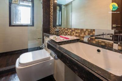 Image of 3350 Sq.ft 4 BHK Apartment / Flat for sale in Santacruz West, Mumbai for Rs. 190000000
