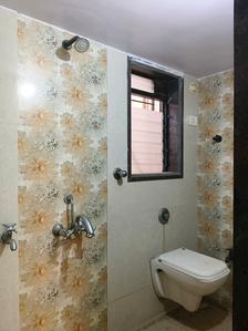 Common Bathroom Image of 1300 Sq.ft 3 BHK Apartment / Flat for rent in Dombivli East Thane for Rs. 30000