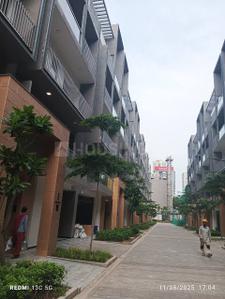 Image of 1627 Sq.ft 3 BHK Apartment / Flat for sale in Smartworld Orchard, Sector 61, Gurgaon for Rs. 22500000