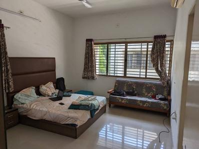Bedroom Image of 3600 Sq.ft 3 BHK Independent House for rent in Thaltej Ahmedabad for Rs. 65000