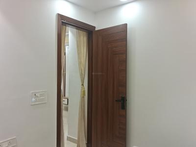 Bedroom Image of 600 Sq.ft 2 BHK Builder Floor for rent in Dwarka Mor New Delhi for Rs. 25000