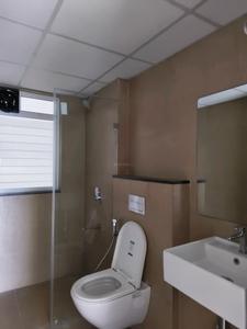 Common Bathroom Image of 1400 Sq.ft 3 BHK Apartment / Flat for rent in Runwal The Central Park, Chinchwad Pune for Rs. 43000