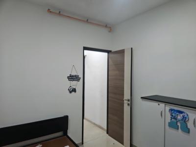 Bedroom Image of 800 Sq.ft 2 BHK Apartment / Flat for rent in Cornerstone, Worli Mumbai for Rs. 130000