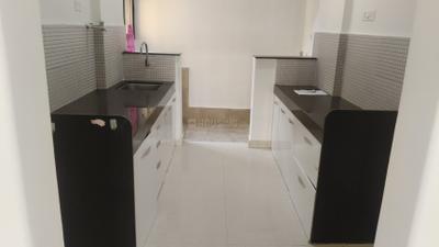 Kitchen Image of 900 Sq.ft 2 BHK Apartment / Flat for rent in Atul Westernhills Phase 2 B C D E Buildings, Sus Pune for Rs. 30000