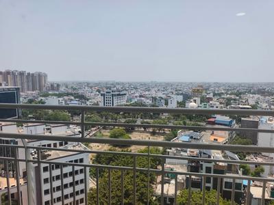 Balcony Image of 2100 Sq.ft 3 BHK Apartment / Flat for rent in Experion Capital, Gomti Nagar Lucknow for Rs. 80000