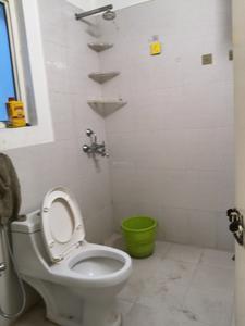 Common Bathroom Image of 950 Sq.ft 2 BHK Apartment / Flat for rent in Shree Vardhman Mantra, Sector 67 Gurgaon for Rs. 33000