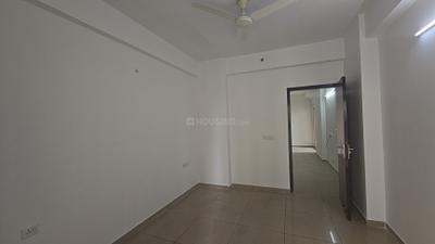Bedroom Image of 1995 Sq.ft 3.5 BHK Apartment / Flat for sale in Gulshan Ikebana, Sector 143 Noida for Rs. 32000000