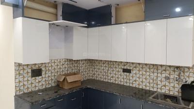 Kitchen Image of 950 Sq.ft 3 BHK Builder Floor for sale in Laxmi Nagar New Delhi for Rs. 8500000