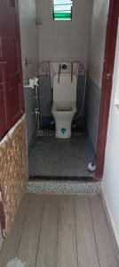 Bathroom Image of 650 Sq.ft 1 BHK Independent House for rent in Trimurti Nagar Nagpur for Rs. 12000