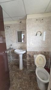 Bathroom Image of 1250 Sq.ft 2.5 BHK Apartment / Flat for sale in Gaurs 16th Avenue, Noida Extension Greater Noida for Rs. 10700000