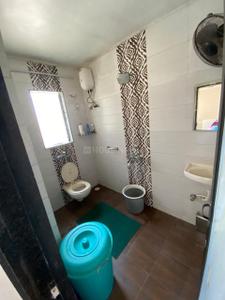Bathroom Image of 950 Sq.ft 2 BHK Apartment / Flat for rent in Ajmera Royal Classic, Andheri West Mumbai for Rs. 85000