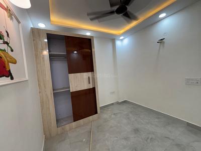 Bedroom Image of 810 Sq.ft 3 BHK Apartment / Flat for sale in Dwarka Mor New Delhi for Rs. 6500000