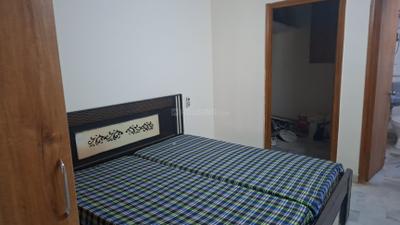 Bedroom Image of 1440 Sq.ft 3 BHK Builder Floor for sale in Rajouri Garden New Delhi for Rs. 13000000