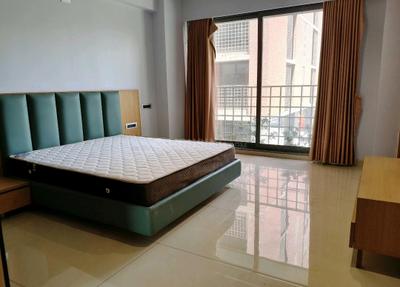 Bedroom Image of 3800 Sq.ft 4 BHK Apartment / Flat for sale in Sahajanand Casa Amplio, Thaltej Ahmedabad for Rs. 40000000