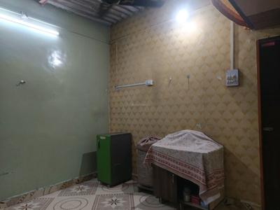 Bedroom Image of 900 Sq.ft 1 RK Independent House for rent in Kamathe Mala Pune for Rs. 11000
