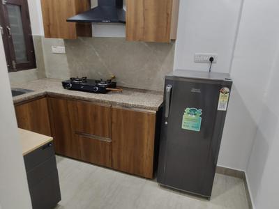 Kitchen Image of 1500 Sq.ft 1 BHK Builder Floor for rent in Sector 40 Gurgaon for Rs. 29000