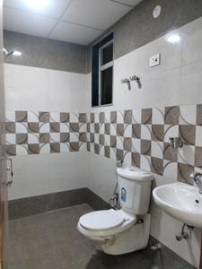 Common Bathroom Image of 711 Sq.ft 1 BHK Builder Floor for sale in Uniwest Arcade Homes, Sector 102 Noida for Rs. 4621500