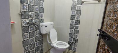 Bathroom Image of 150 Sq.ft 1 RK Independent House for rent in Bodh Gaya Gaya for Rs. 4000