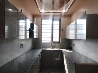 Kitchen Image of 1350 Sq.ft 3 BHK Builder Floor for sale in BPTP District, Sector 81 Faridabad for Rs. 15000000