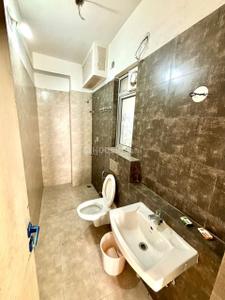 Bathroom Image of 980 Sq.ft 2 BHK Apartment / Flat for sale in Salt Lake City Kolkata for Rs. 11000000