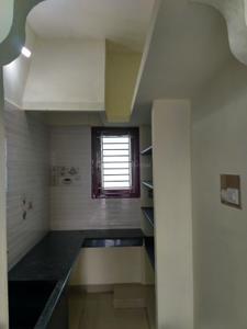 Kitchen Image of 500 Sq.ft 1 BHK Builder Floor for rent in Perundurai Erode for Rs. 4000