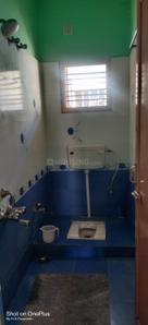 Bathroom Image of 700 Sq.ft 1 BHK Builder Floor for rent in Peenya Bengaluru for Rs. 13000