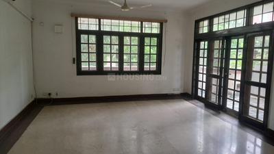 Balcony Image of 4500 Sq.ft 3 BHK Builder Floor for rent in New Friends Colony New Delhi for Rs. 150000