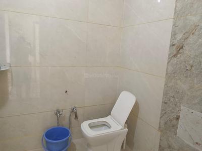 Bathroom Image of 1800 Sq.ft 2 BHK Builder Floor for rent in Paratwada Amravati for Rs. 18000